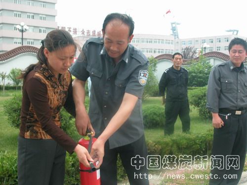 安徽皖北煤电集团祁东矿消防演练再紧防火安全