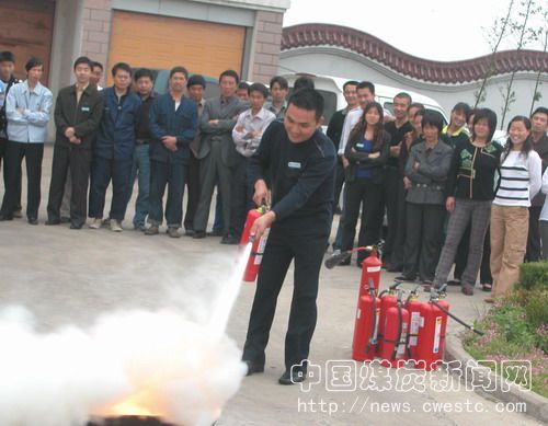 安徽皖北煤电集团祁东矿消防演练再紧防火安全